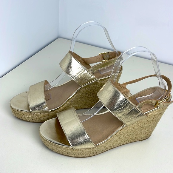 Montego Bay club metallic gold wedgies size 10. - Picture 6 of 15